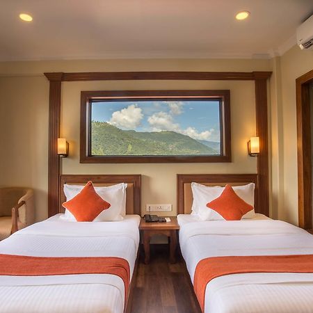 Hotel Portland Pokhara Zewnętrze zdjęcie