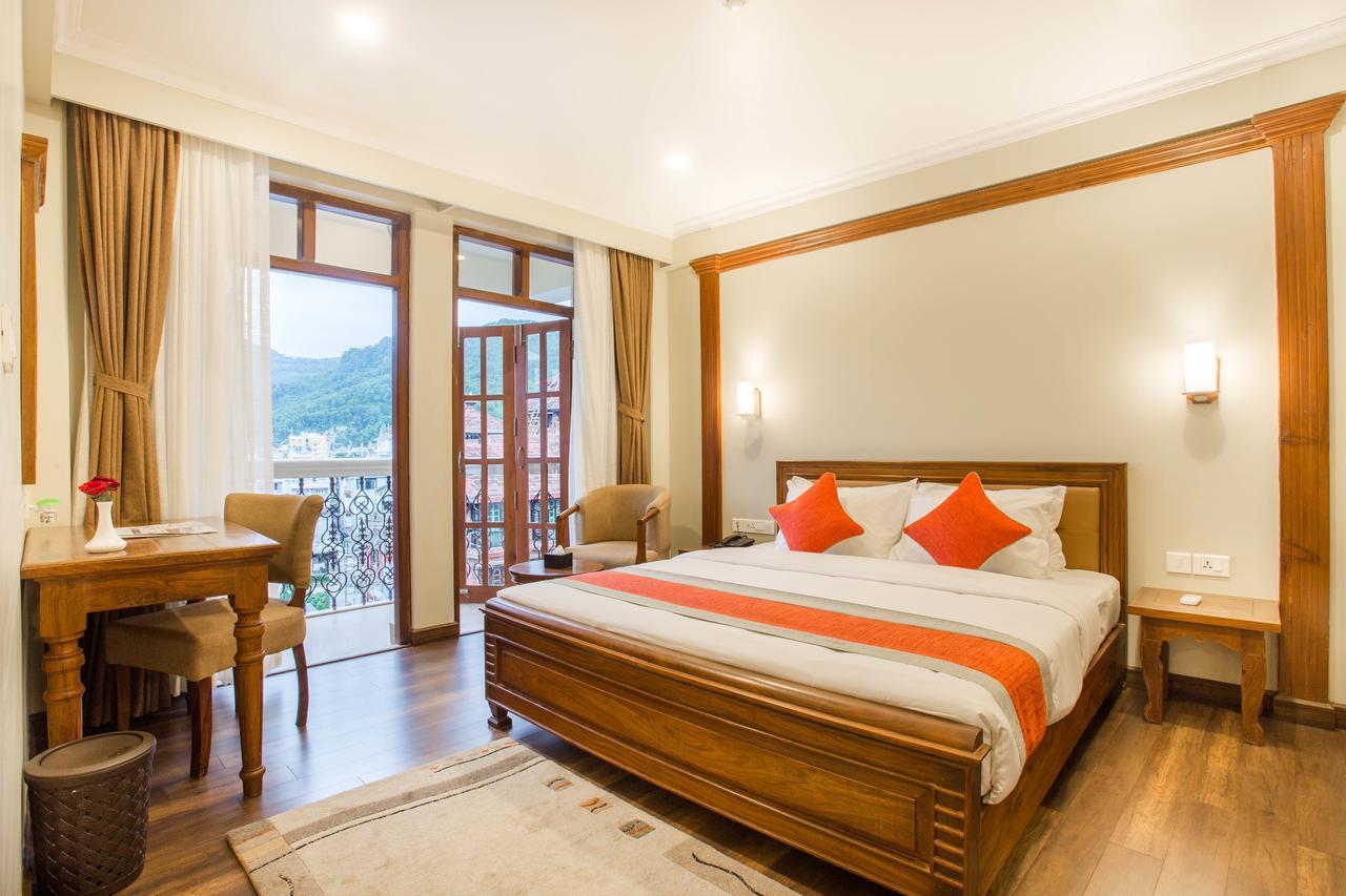Hotel Portland Pokhara Zewnętrze zdjęcie