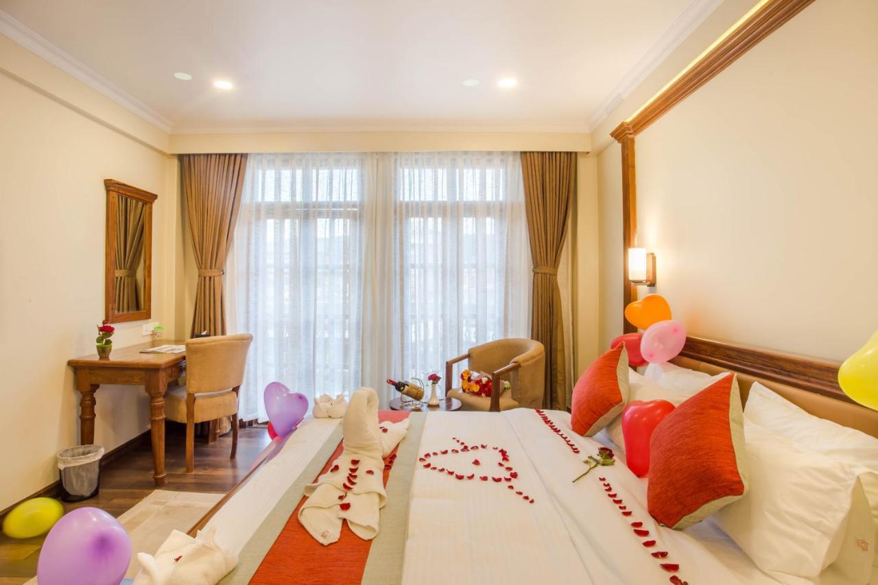 Hotel Portland Pokhara Zewnętrze zdjęcie